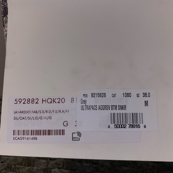 Woman Gucci Ultrapace Sneakers - Picture 2 of 8